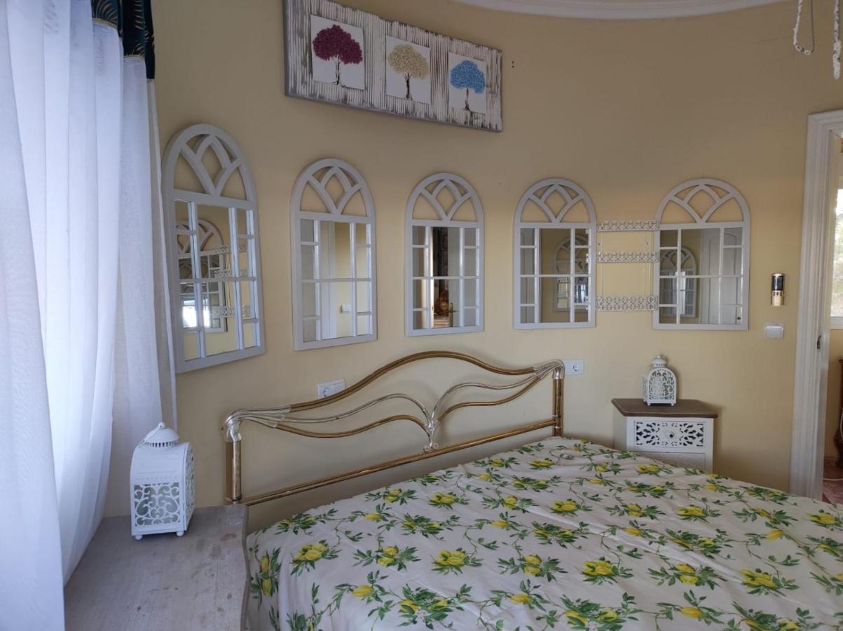 Chateau Angelique Villa Montroy Kültér fotó